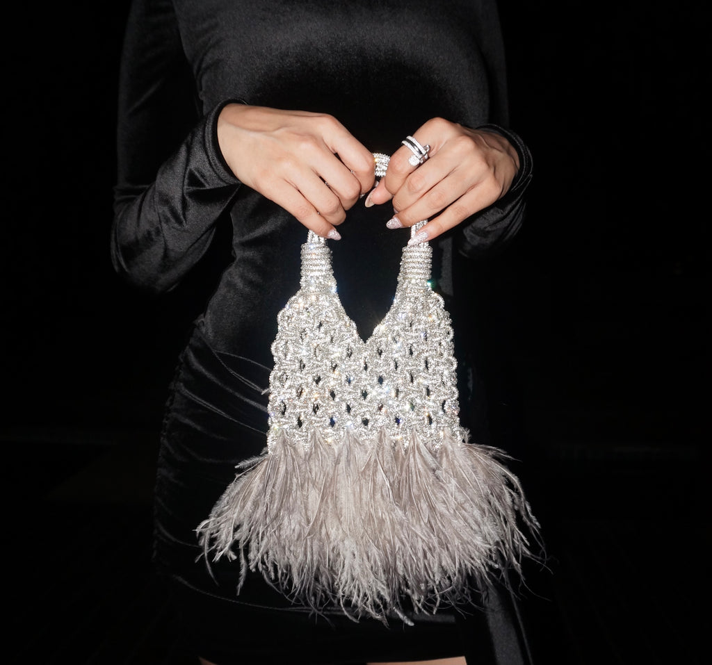 THE POUCH MINI – FEATHERS